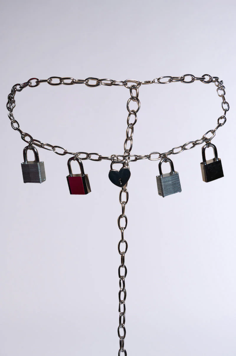 HEART ON LOCK CHAIN BELT - Image 4