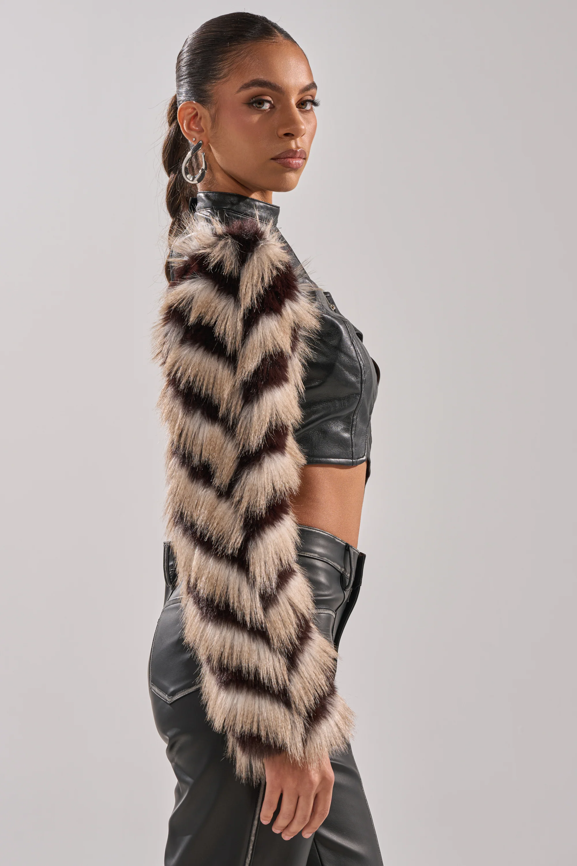 HIGH AND LOW FUR BLOUSE - Image 3