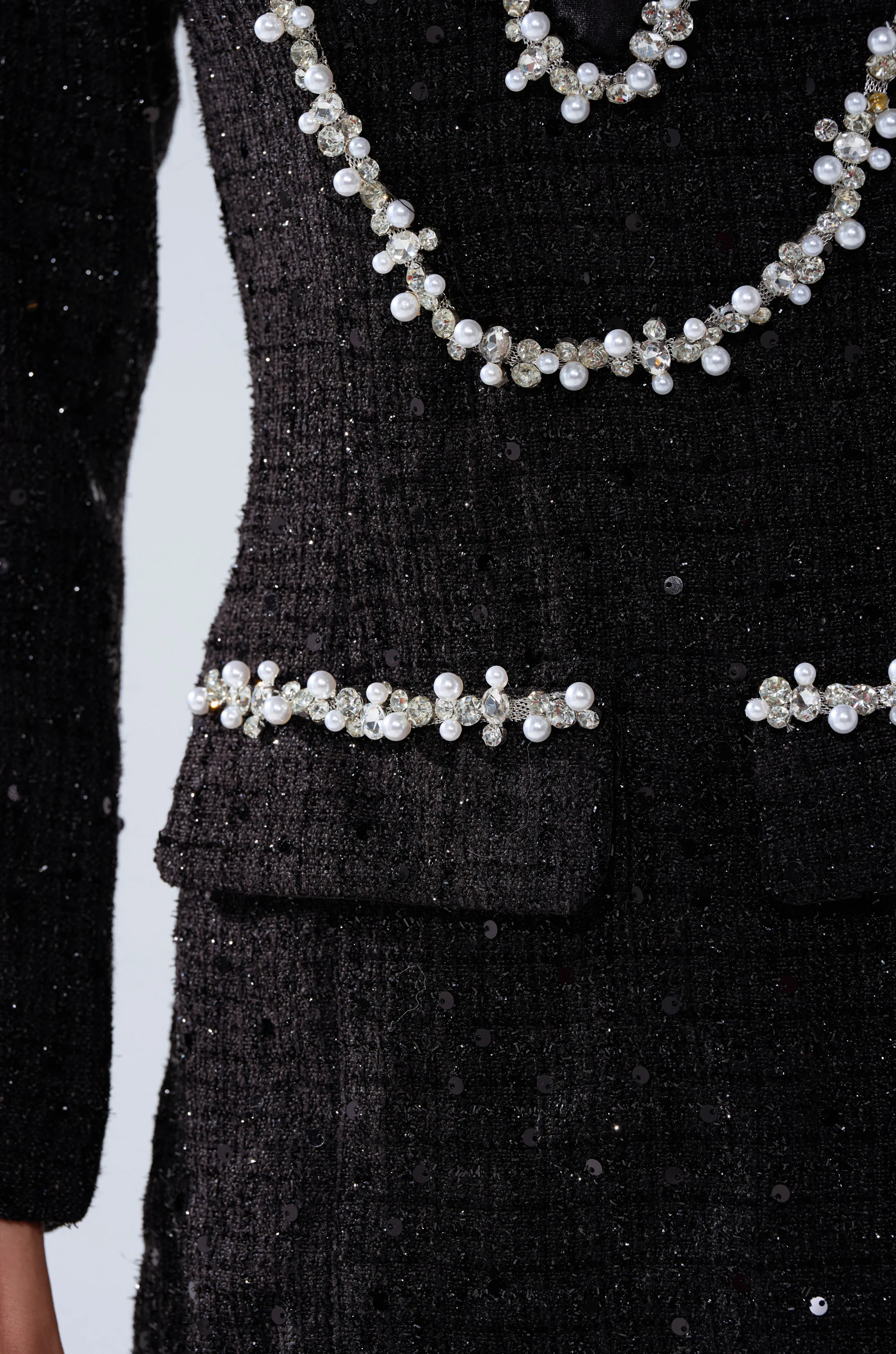 HIGH CLASS MINI DRESS WITH A TIE - Image 8