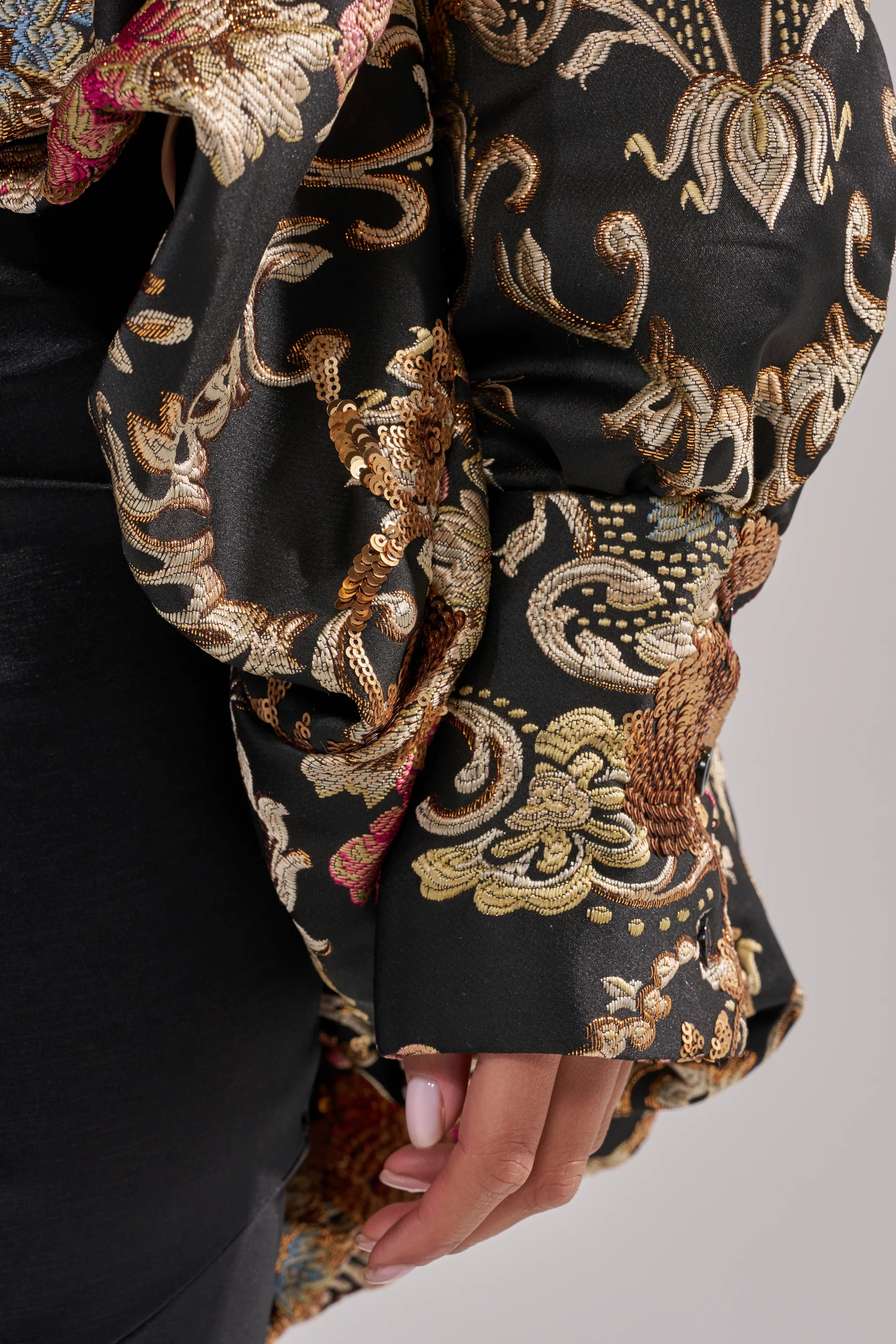HIGH SOCIETY HIGH LOW BROCADE BLOUSE - Image 6
