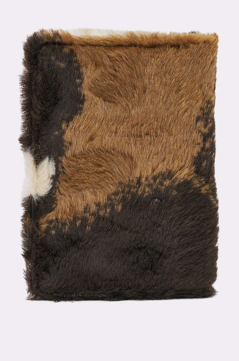 HIGH STANDARDS FAUX FUR PASSPORT COVER - Image 4