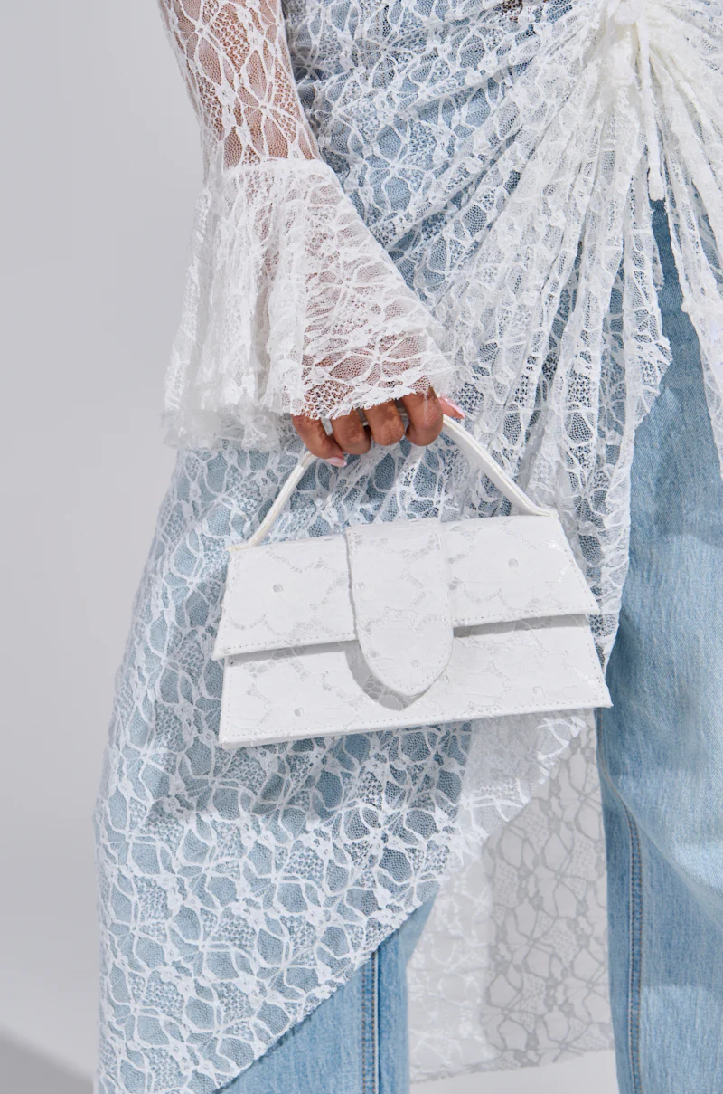 HONEYMOON LACE APPLIQUE BAG - Image 4