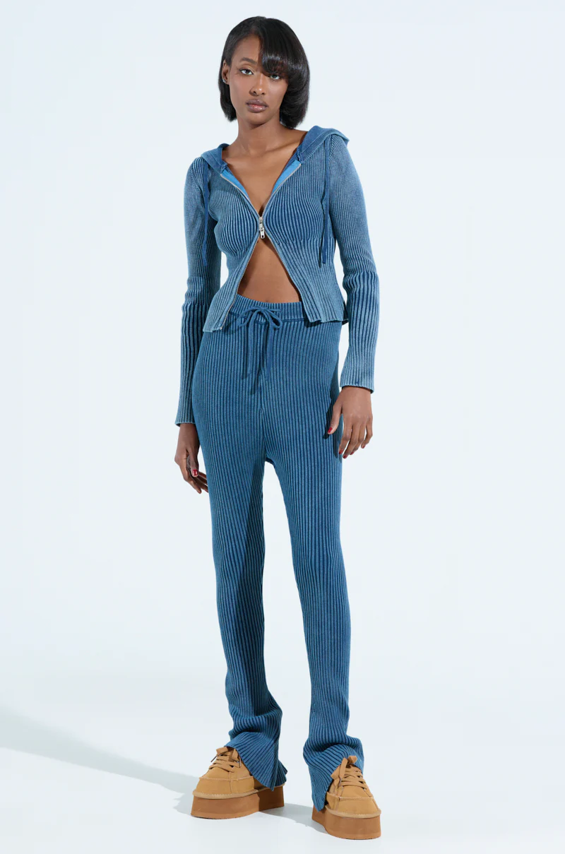 HOT GIRL ZIP UP SWEATSHIRT IN NAVY - Image 5