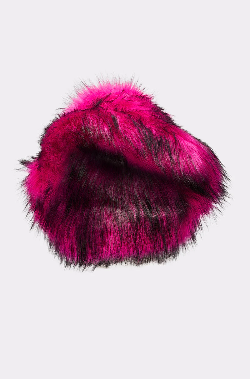 HOTTIE FAUX FUR BUCKET HAT - Image 4
