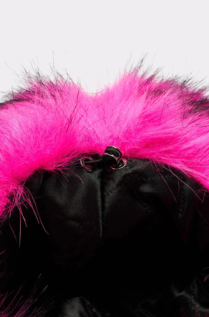 HOTTIE FAUX FUR BUCKET HAT - Image 7