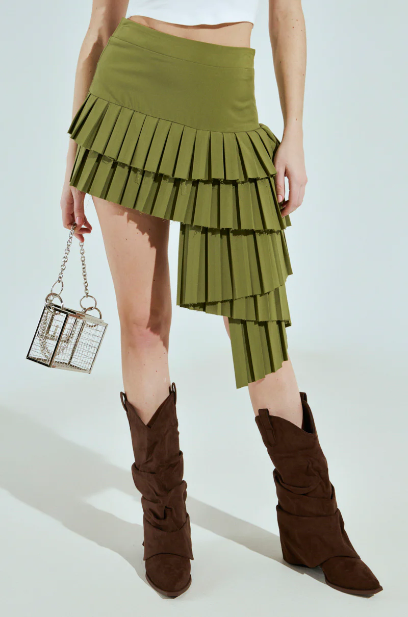 HUNTER PLEATED MINI SKIRT IN OLIVE - Image 2