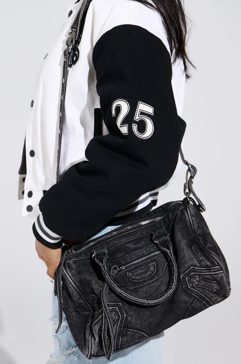 I AM THAT GIRL PURSE - Image 4