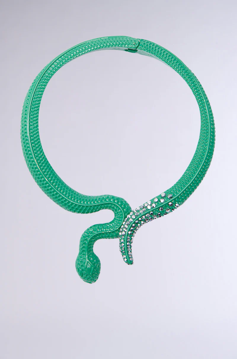 I BITE STATEMENT NECKLACE