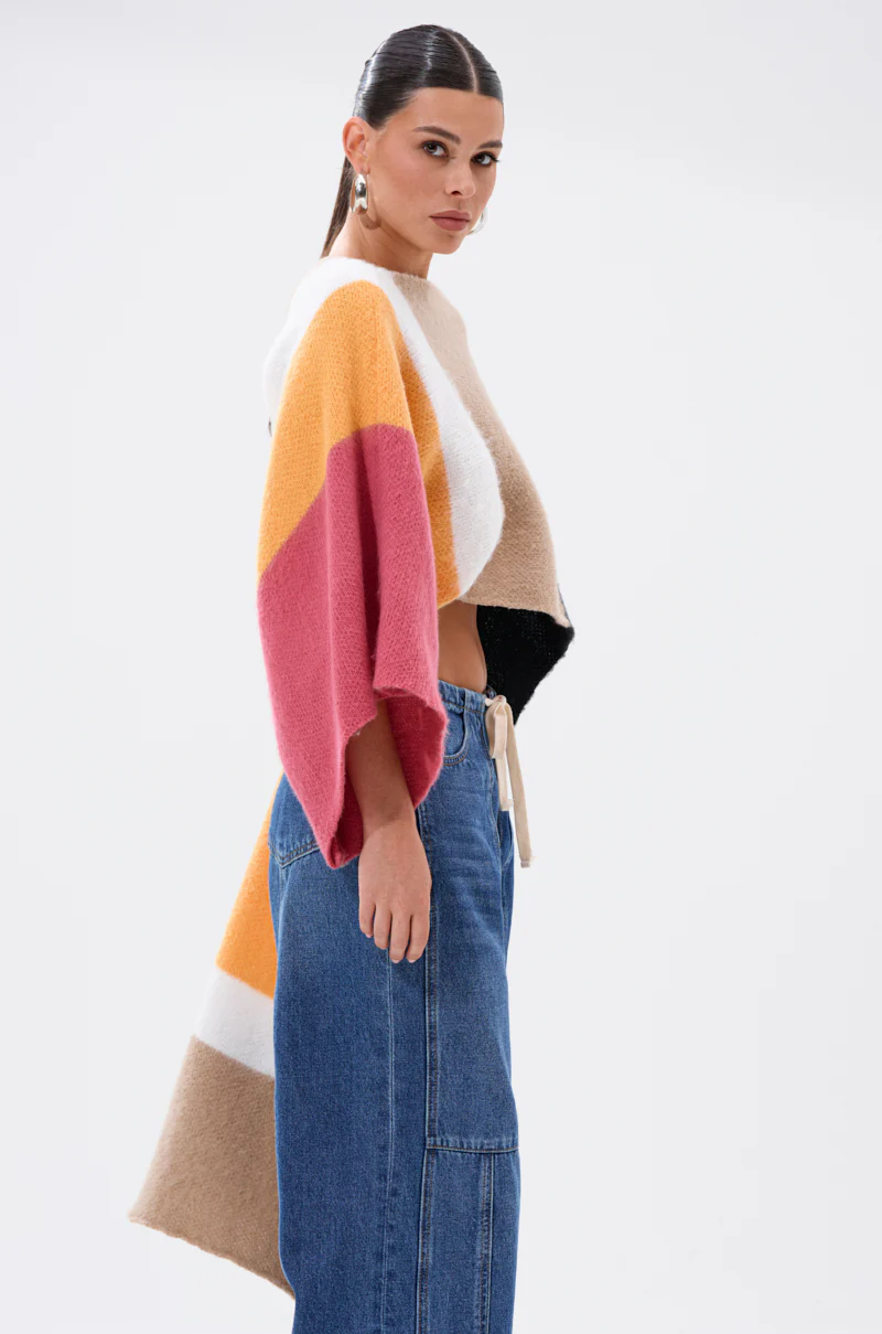 I LIKE IT LIKE THAT CROP ABSTRACT SWEATER - Image 4