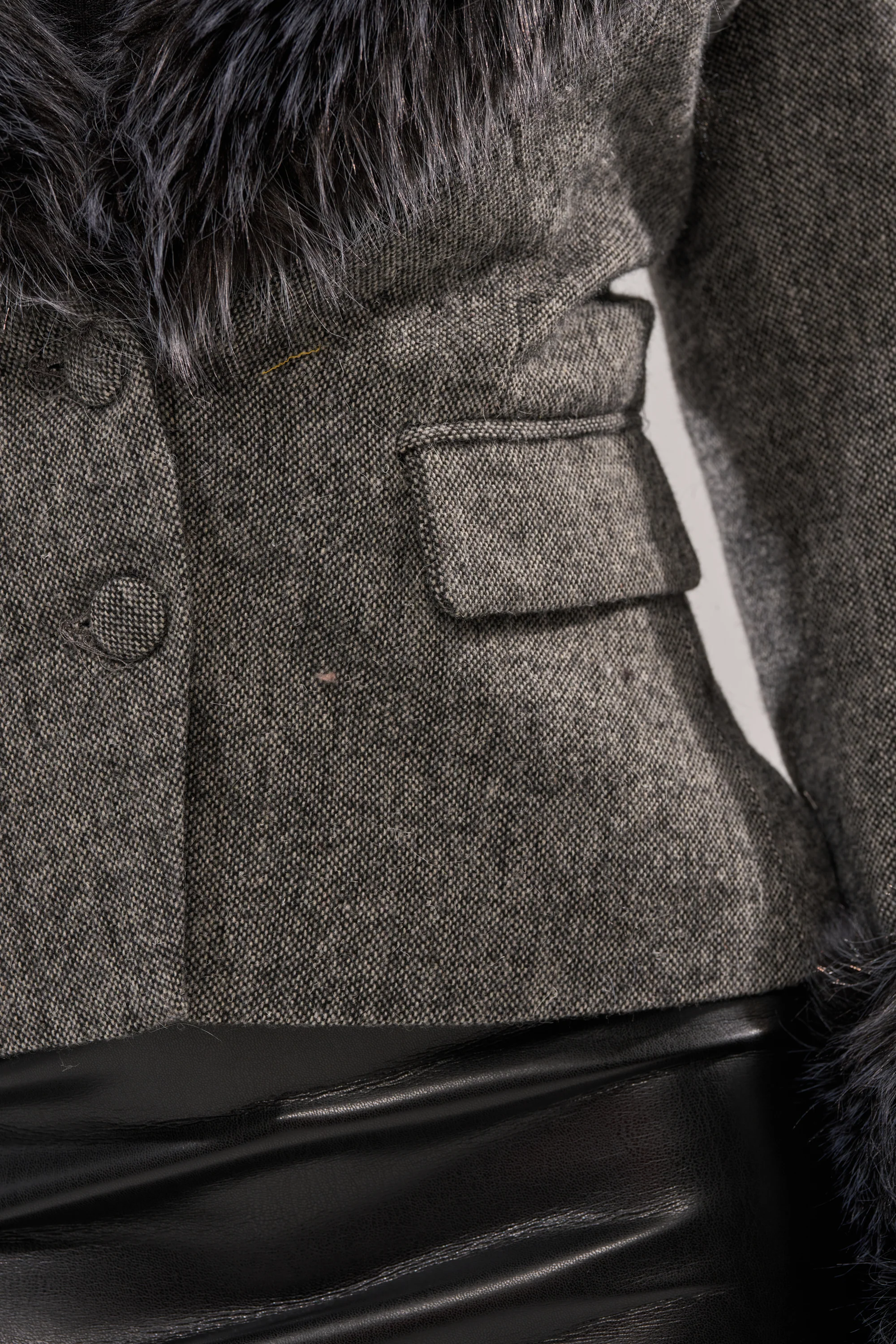 I SEE LONDON FUR TRIM BLAZER - Image 8