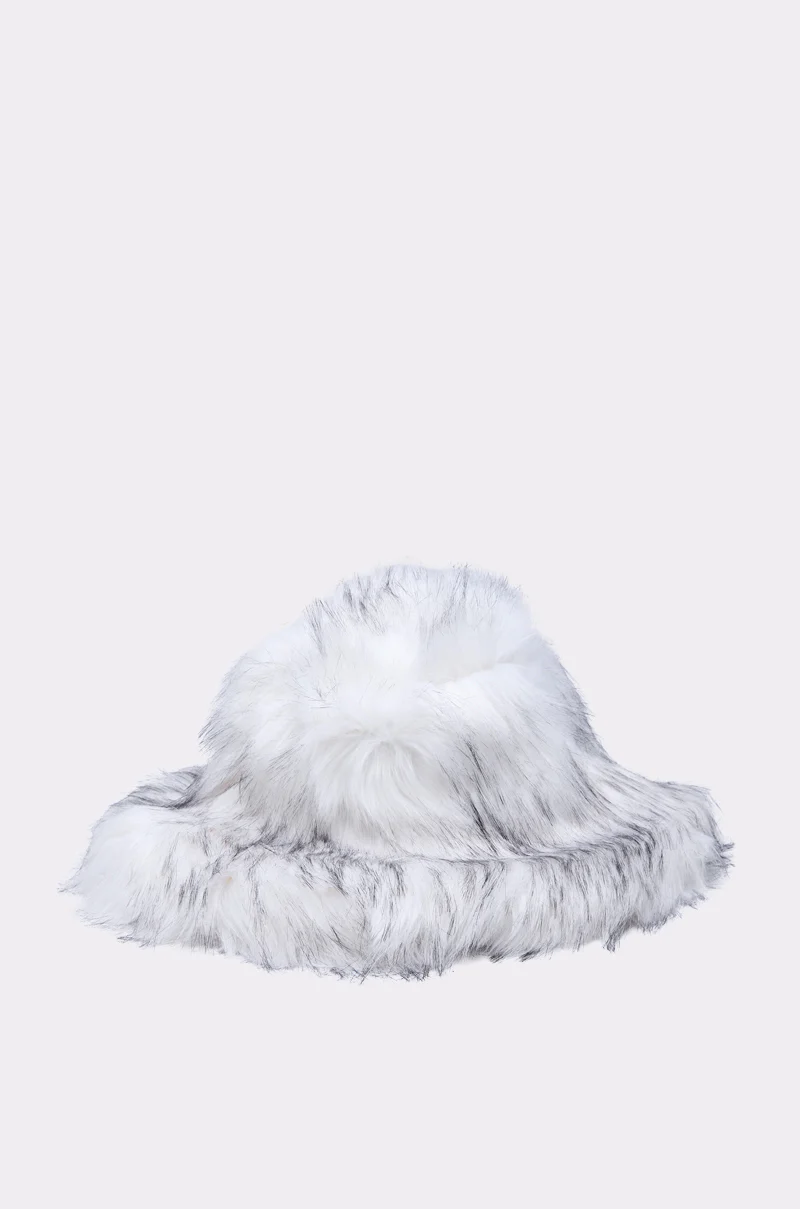 ICE QUEEN FAUX FUR BUCKET HAT - Image 5