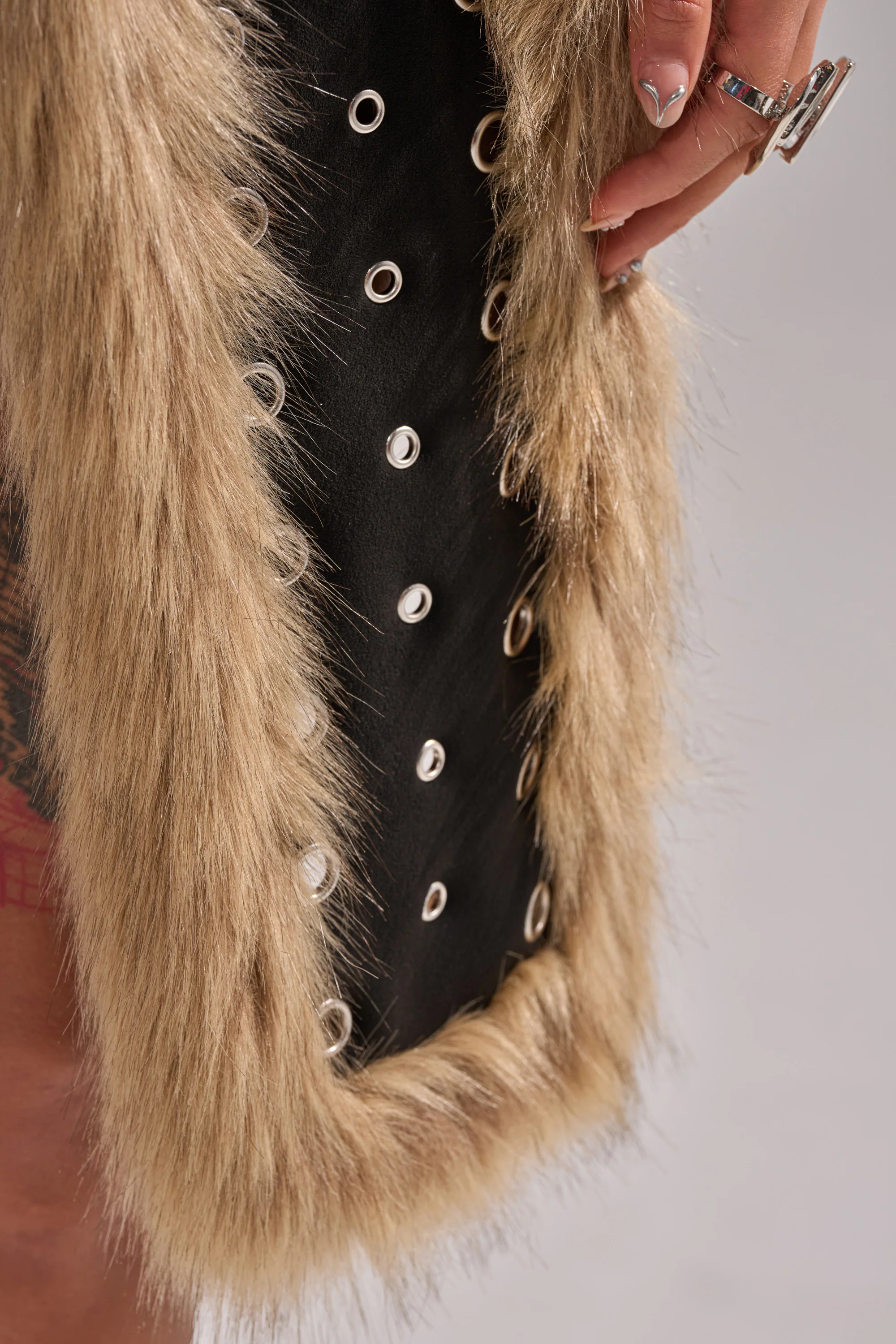 ICY HOT FUR BRALETTE - Image 10