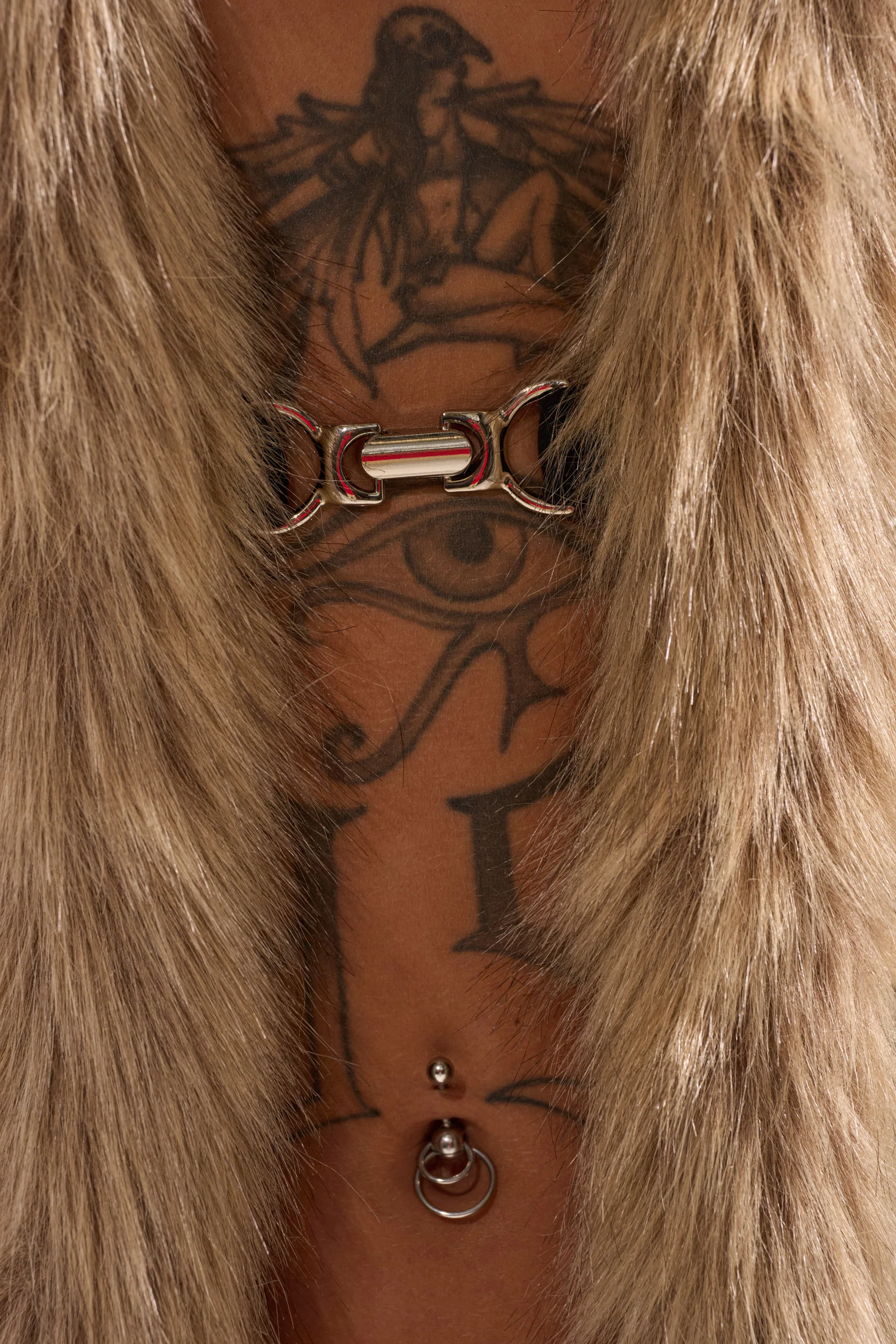 ICY HOT FUR BRALETTE - Image 9