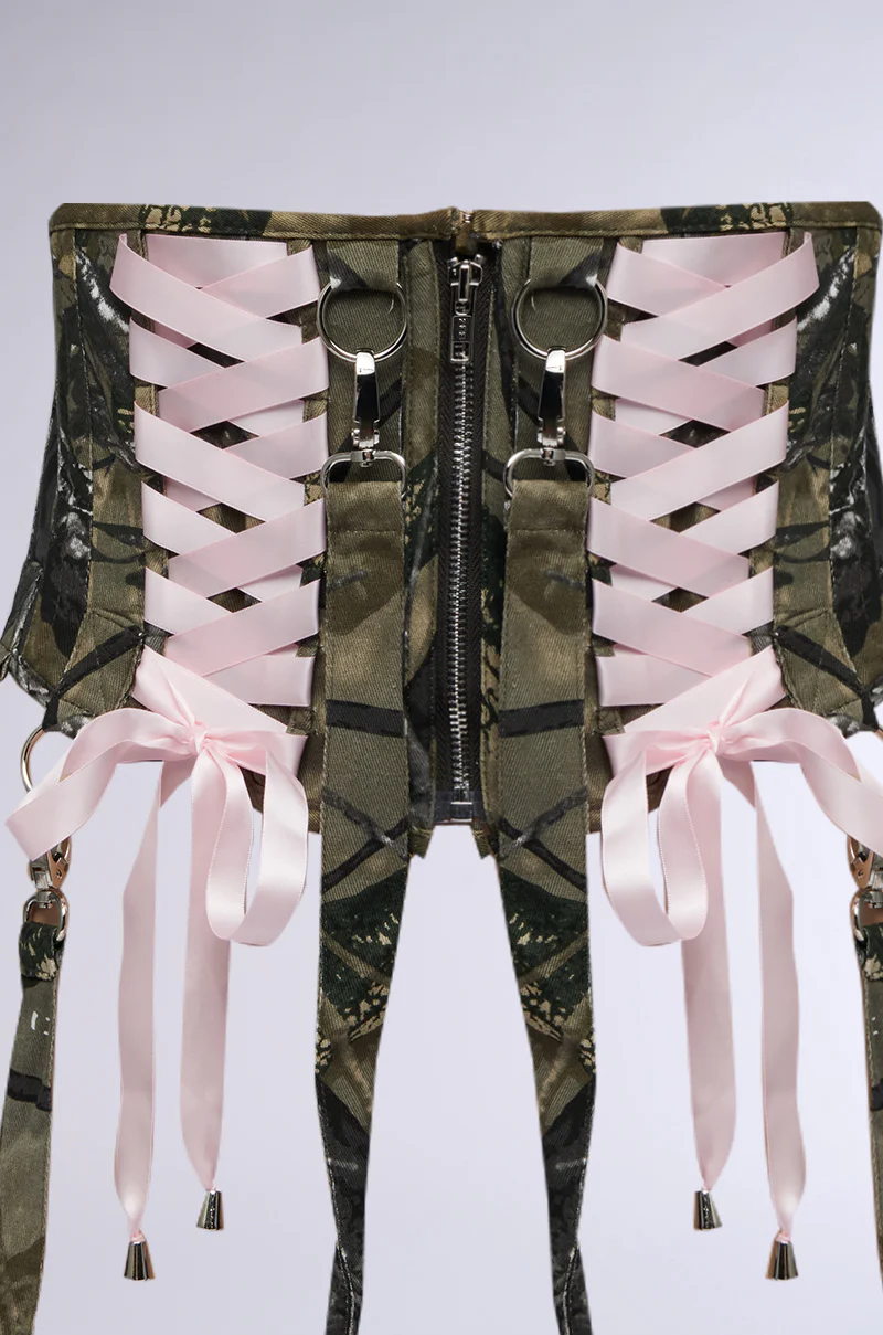 IM LITERALLY OUTSIDE LACEUP BELT - Image 6