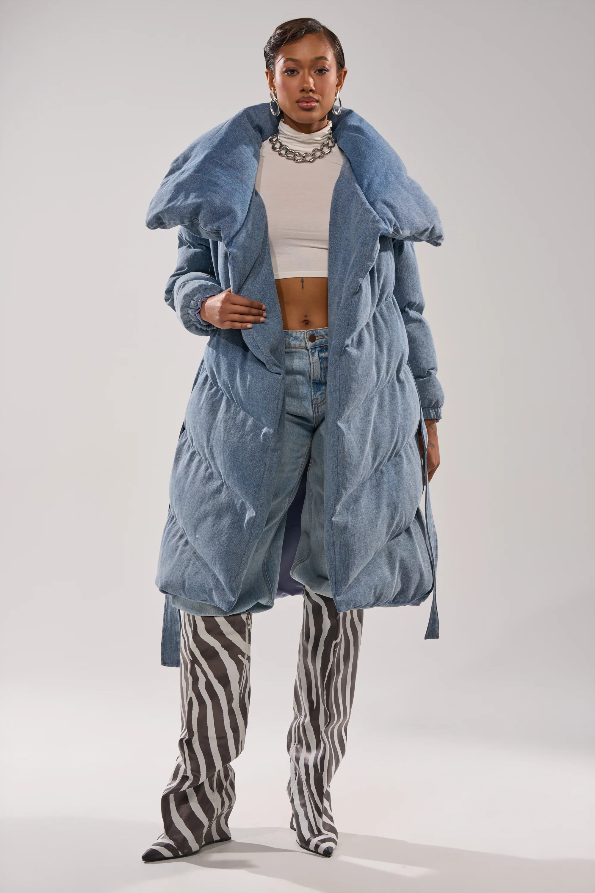 I'M OUTSIDE DENIM PUFFER