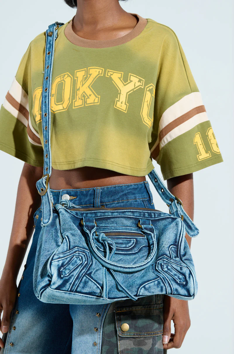 IM THAT GIRL DISTRESSED PURSE - Image 4