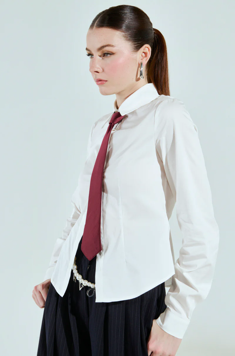 I'M THE BOSS BUTTON DOWN - Image 3