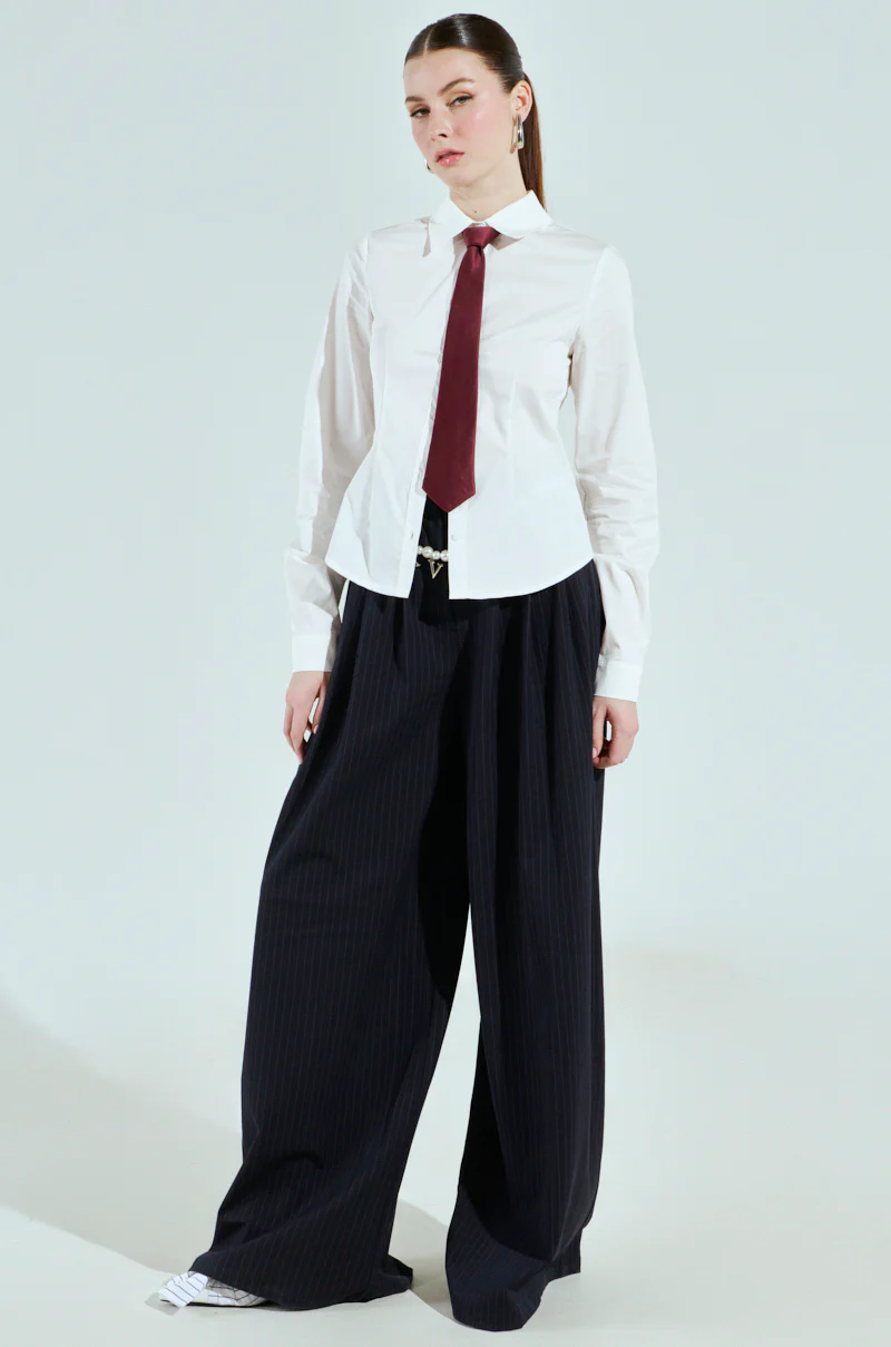 I'M THE BOSS BUTTON DOWN - Image 6