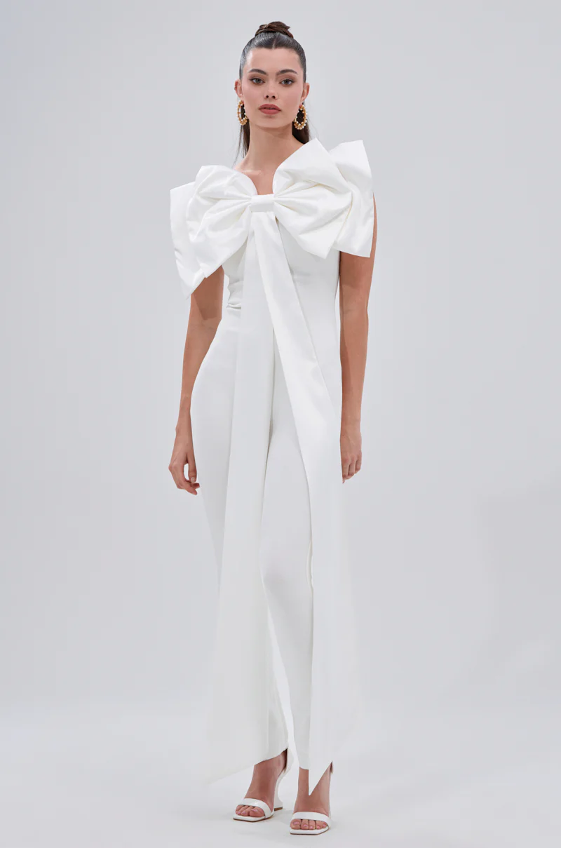 I'M THE GIFT VELVET JUMPSUIT WITH A BOW - Image 4