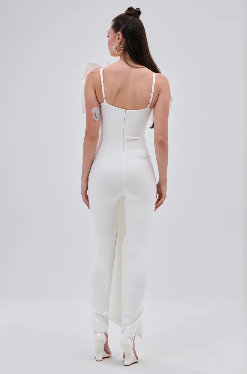 I'M THE GIFT VELVET JUMPSUIT WITH A BOW - Image 7