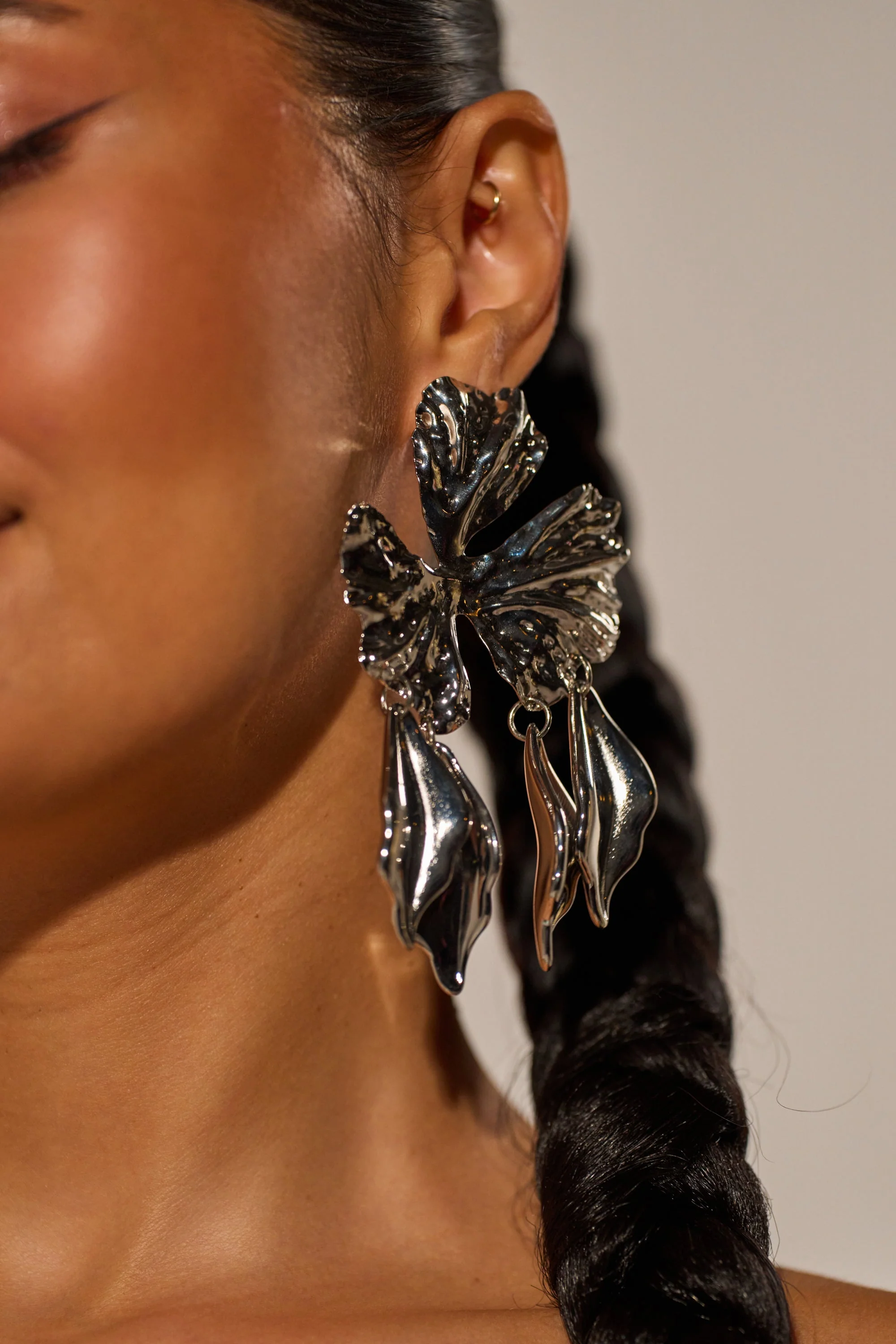 IN BLOOM EARRING - Image 2