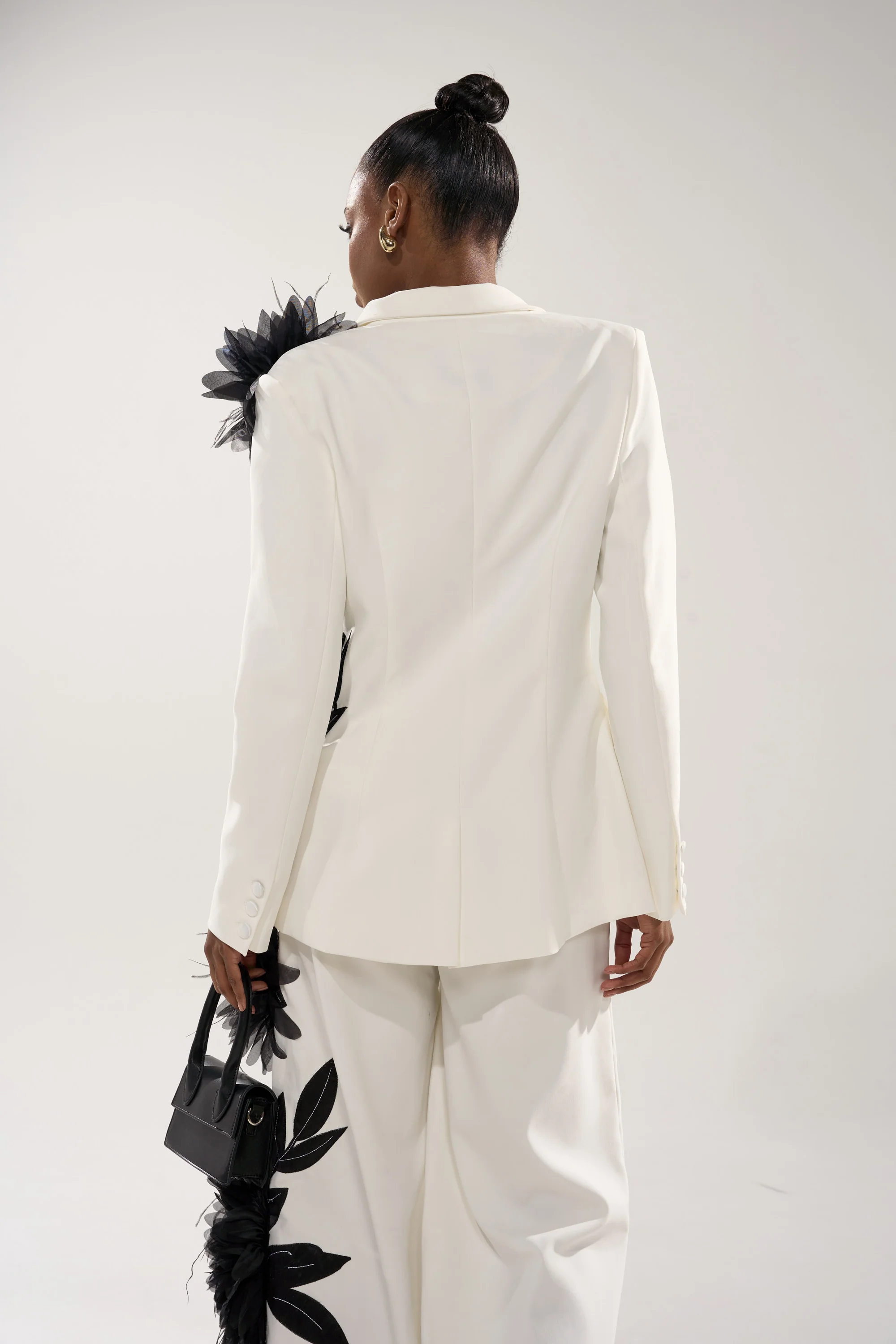 IN FULL BLOOM APPLIQUE BLAZER - Image 5