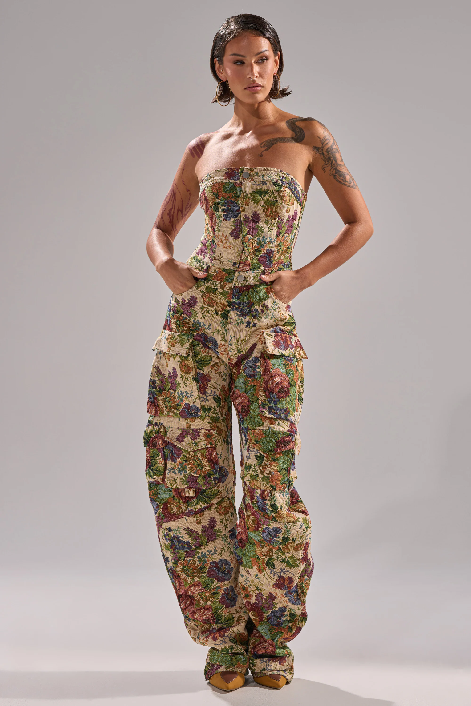 IN HER ELEMENT FLORAL WOVEN JUMPSUIT - Image 3