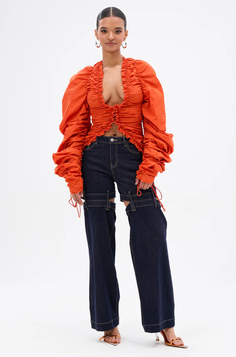 IN IT TO WIN IT RUCHED BLOUSE - Image 5