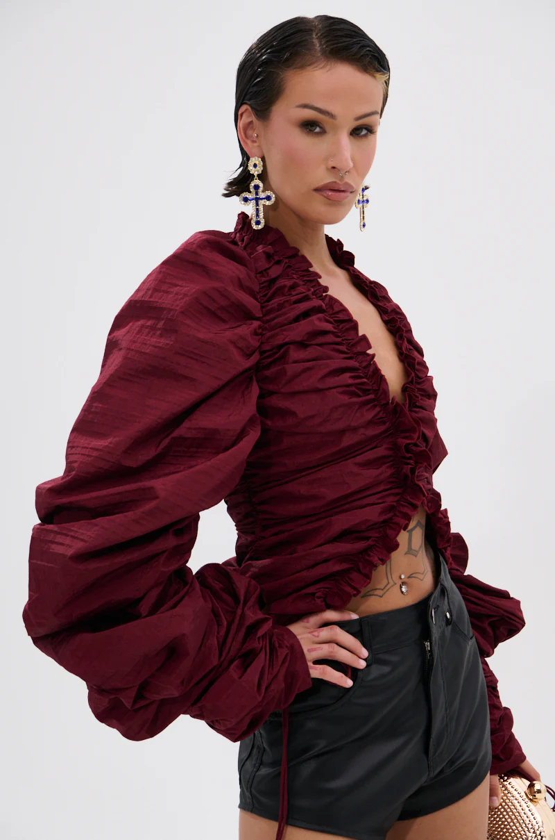 IN IT TO WIN IT RUCHED BLOUSE IN BURGUNDY - Image 4