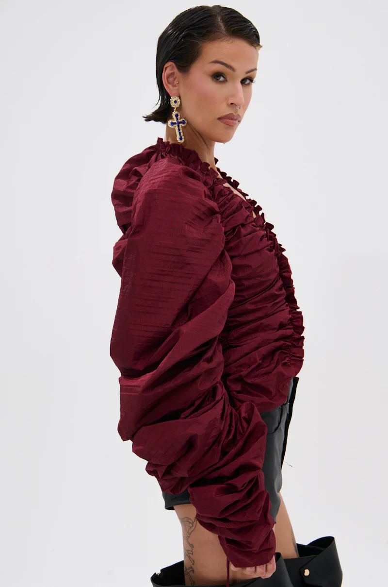 IN IT TO WIN IT RUCHED BLOUSE IN BURGUNDY - Image 5