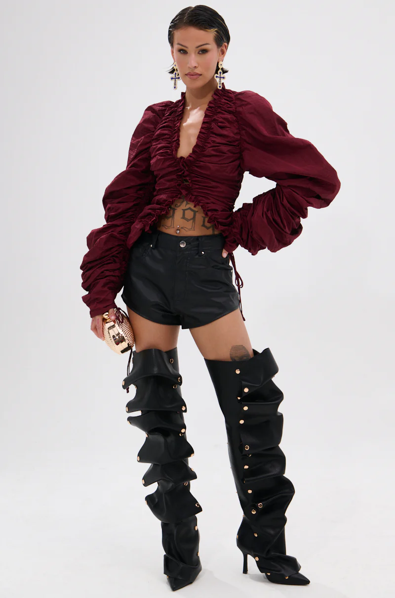 IN IT TO WIN IT RUCHED BLOUSE IN BURGUNDY - Image 7