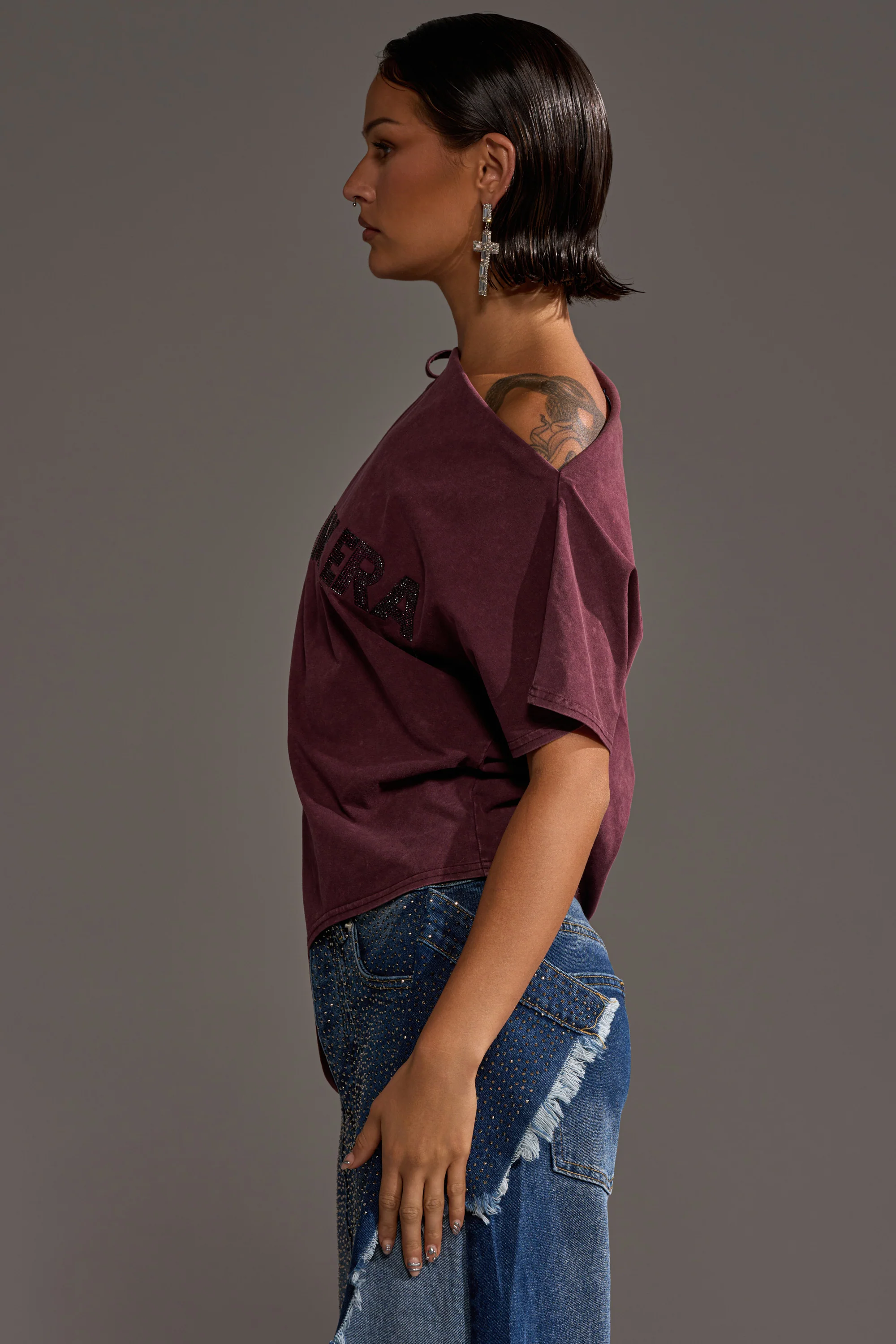 IN MY ERA OFF-THE-SHOULDER TEE - Image 4