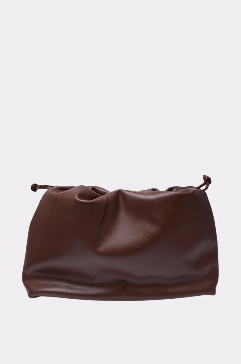 IN PARIS WITH IT PURSE - Image 3