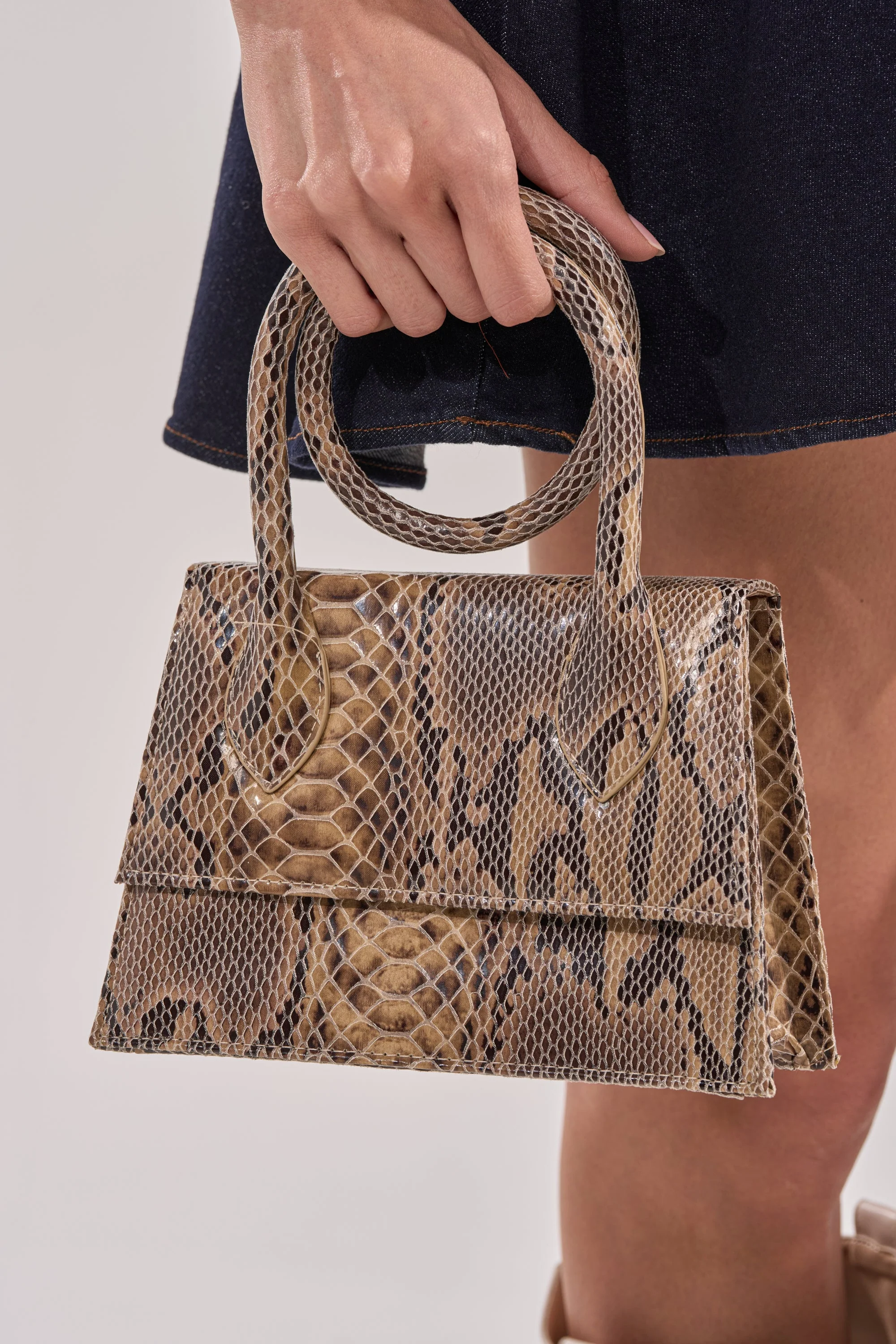 IN THE WILD PURSE - Image 3