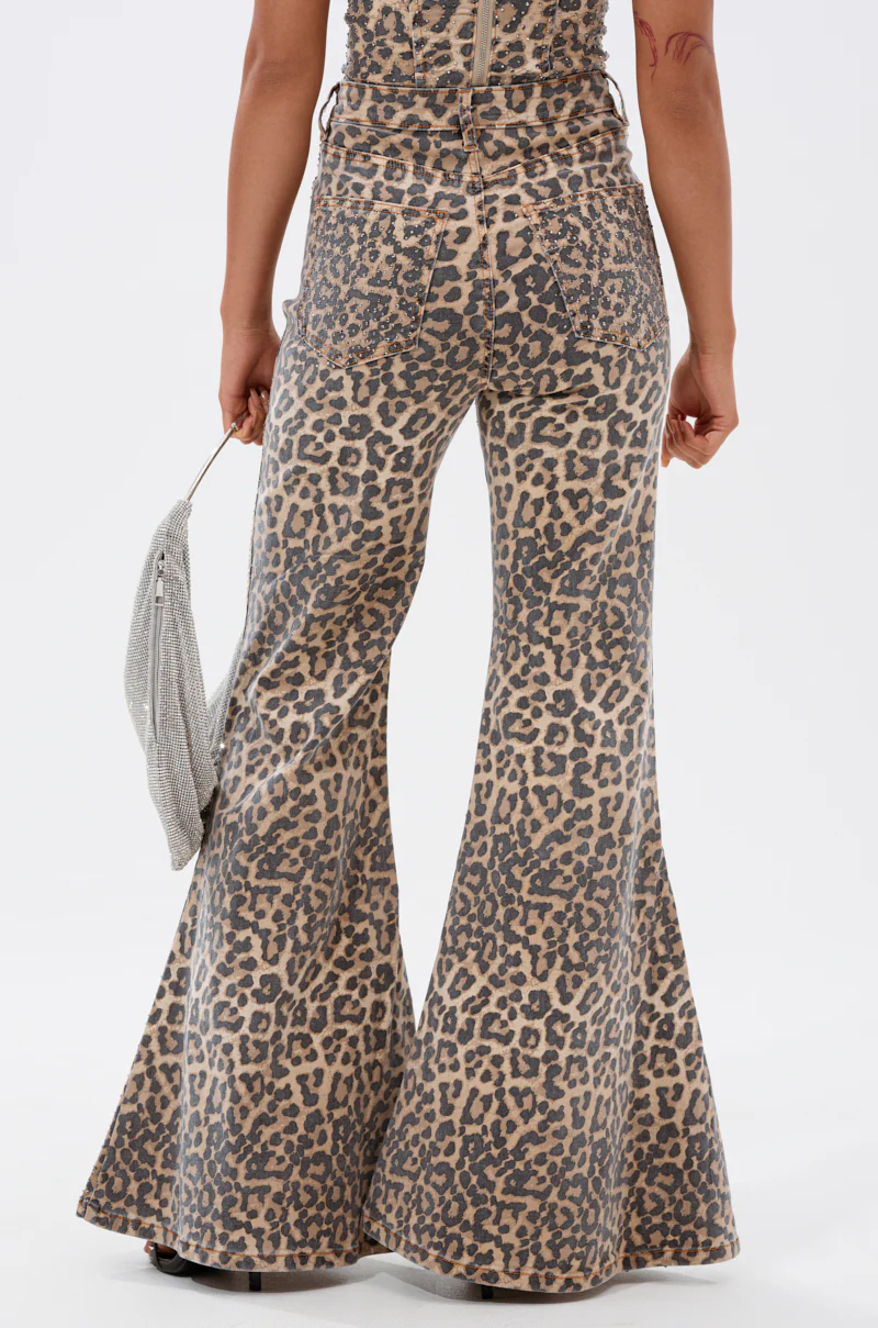 IN THE WILD WIDE LEG CHEETAH PANT - Image 4