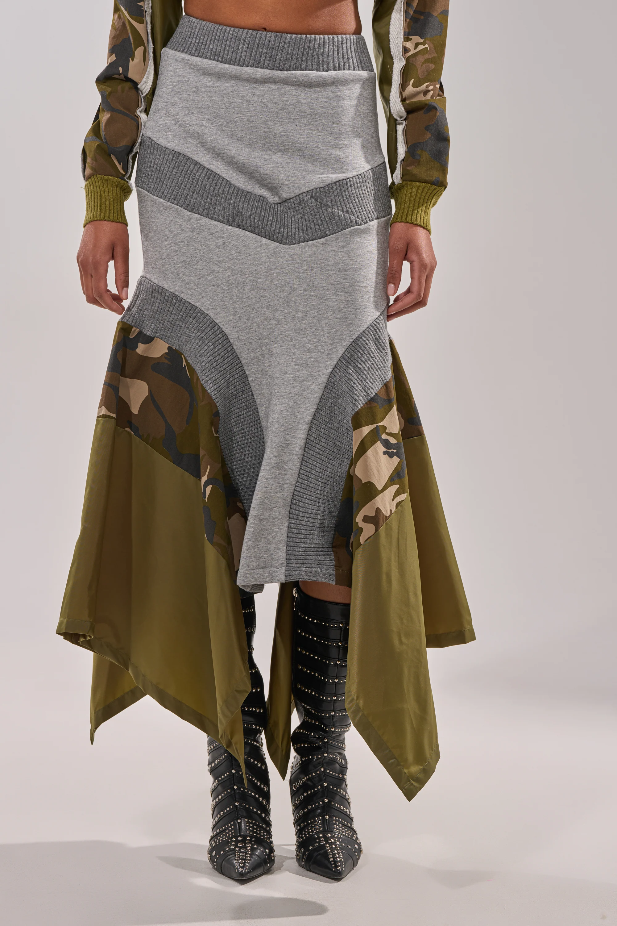 INES COLORBLOCKED MAXI SKIRT - Image 2