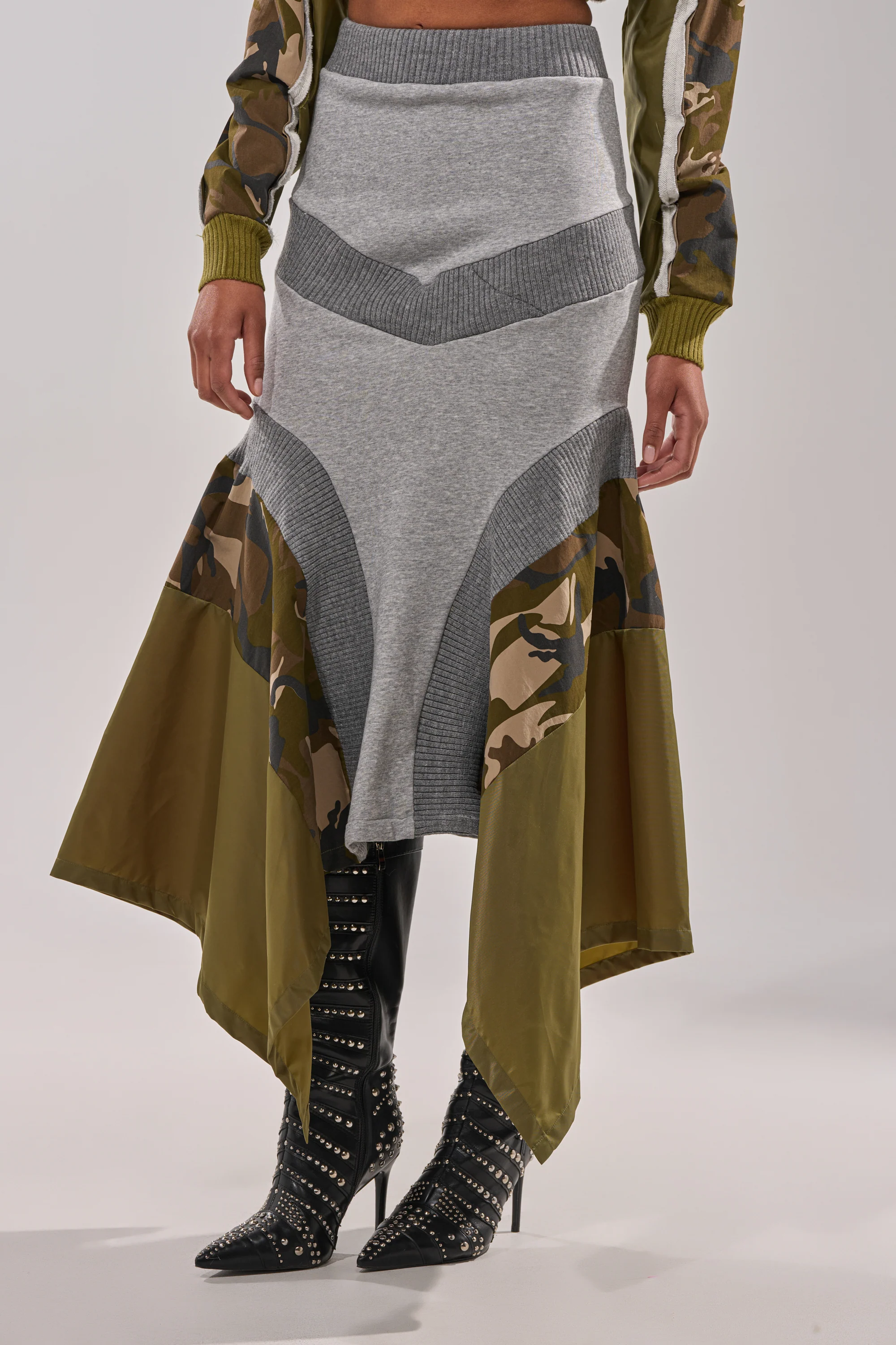 INES COLORBLOCKED MAXI SKIRT - Image 3