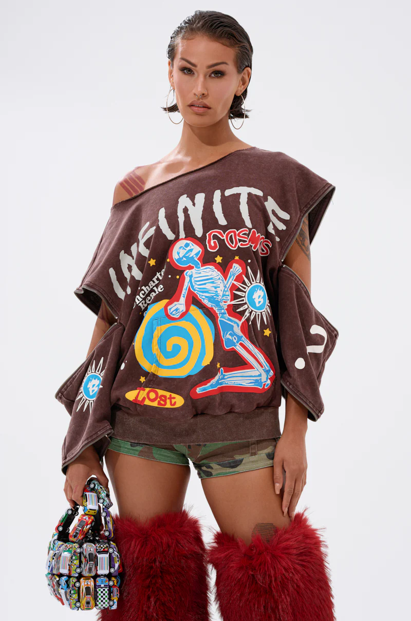 INFINITE COSMOS OVERSIZED GRAPHIC SWEATSHIRT - Image 2