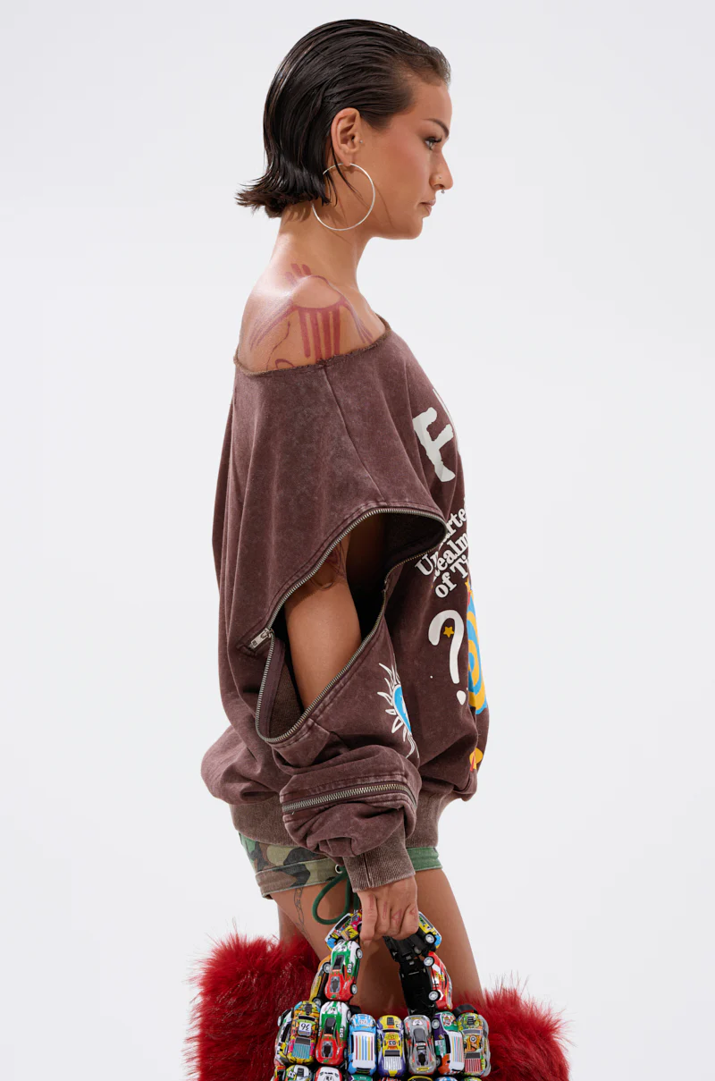 INFINITE COSMOS OVERSIZED GRAPHIC SWEATSHIRT - Image 6