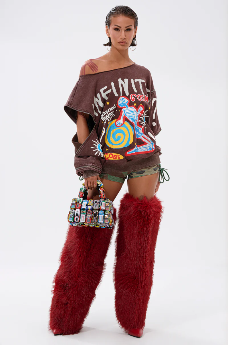 INFINITE COSMOS OVERSIZED GRAPHIC SWEATSHIRT - Image 8