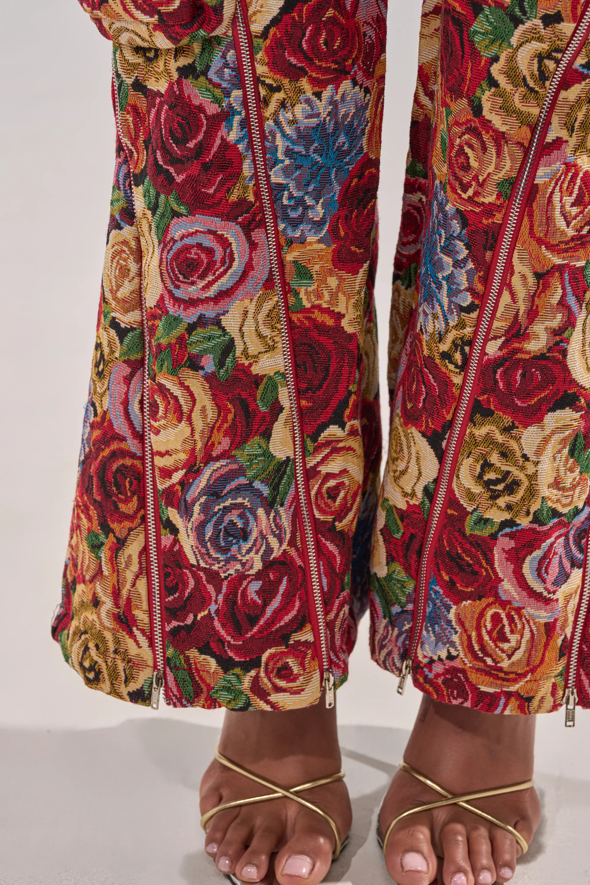INTO THE THICK OF IT FLORAL CARGO PANT - Image 10