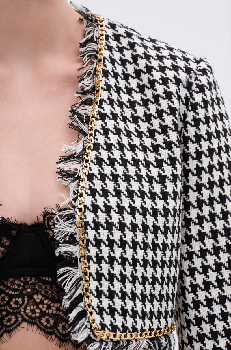 INVITE ONLY CHAIN TRIM BLAZER - Image 6