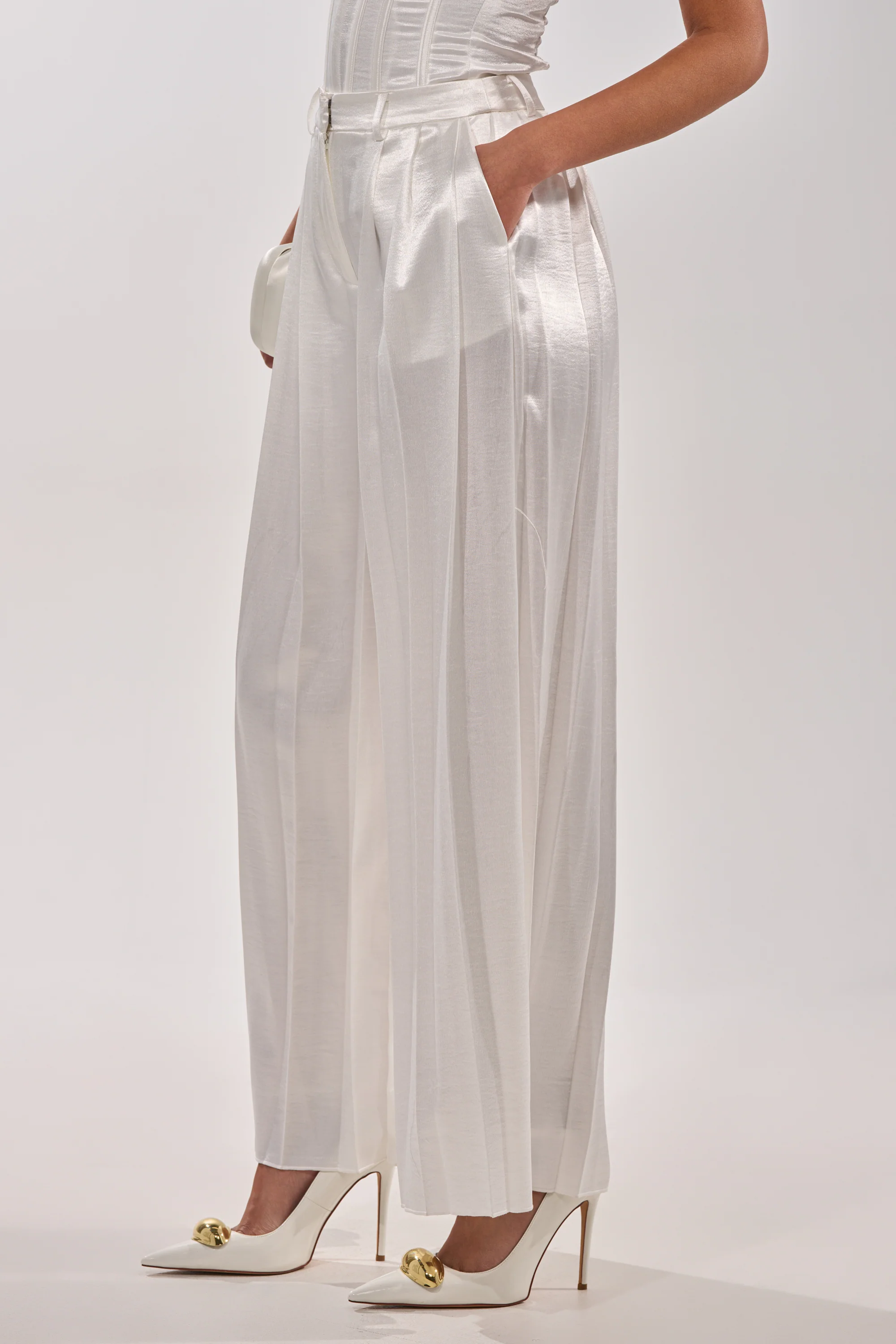 IRIS SATIN PLEATED PANT - Image 3