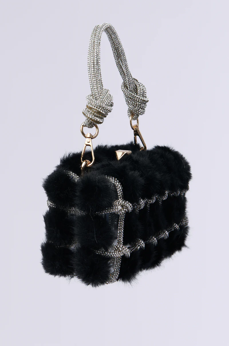 IT GIRL FAUX FUR CLUTCH - Image 3