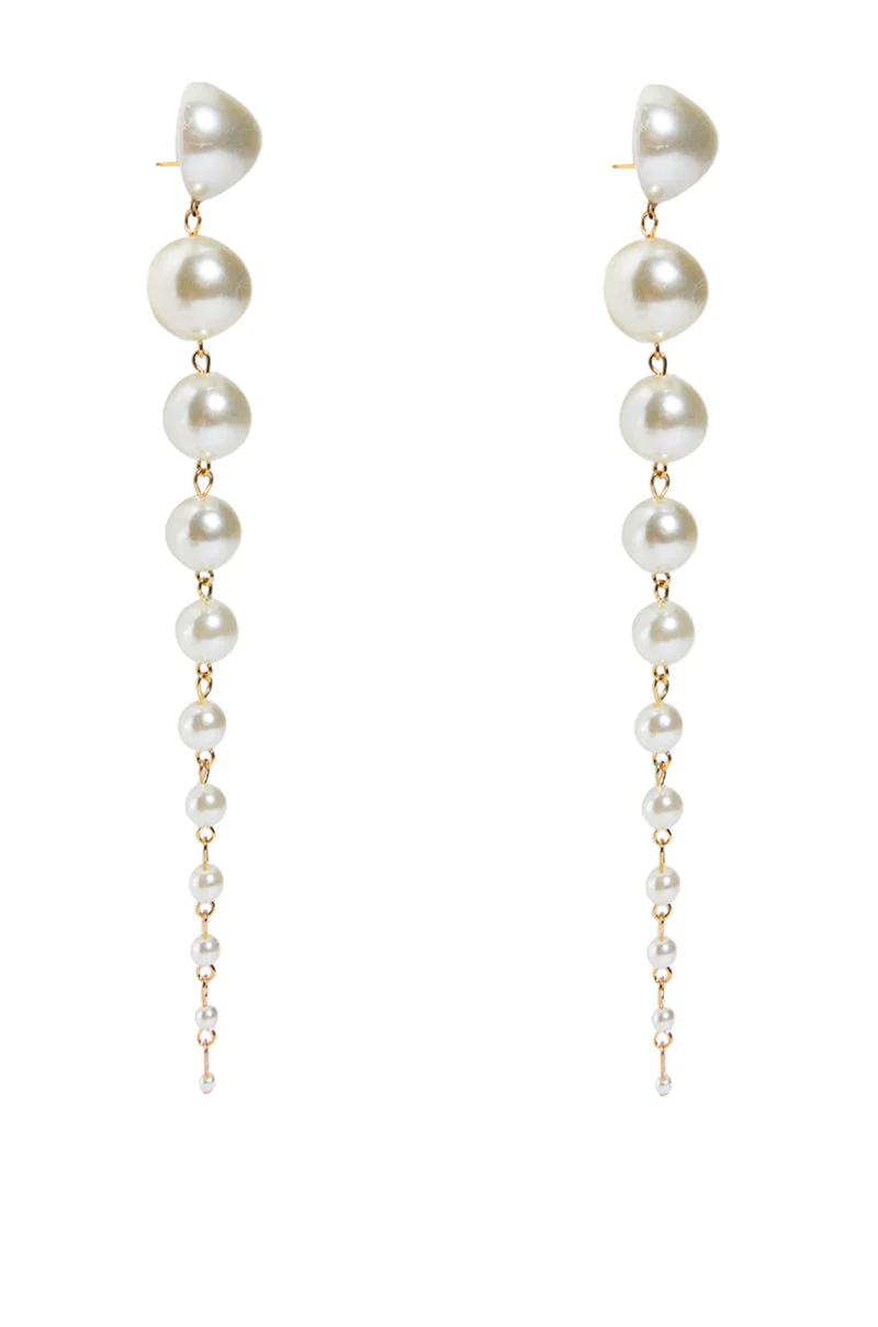 IT'S A LIFESTYLE PEARL EARRING - Image 9