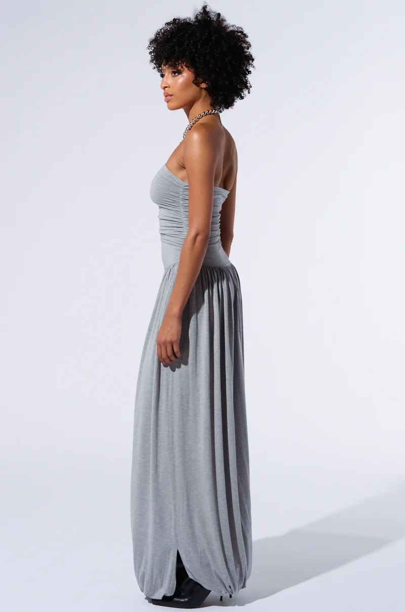 IT'S GIVING GODDESS KNIT MAXI DRESS - Image 3