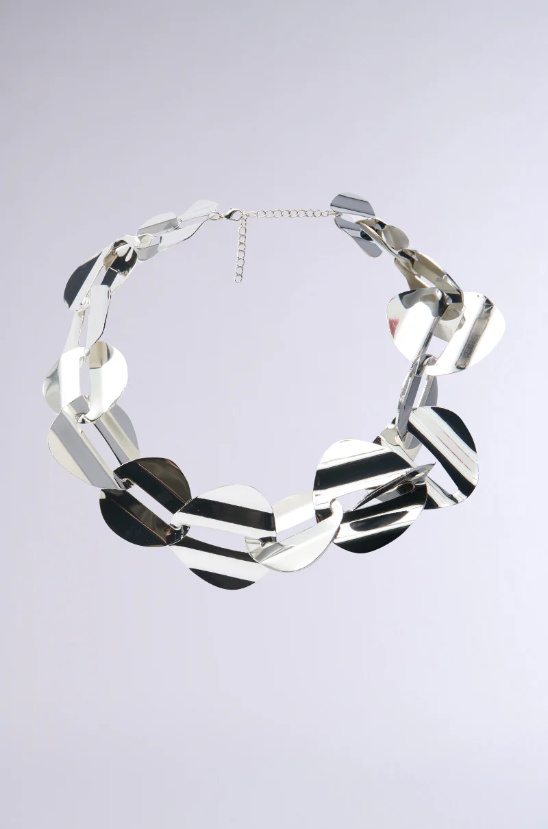 IYKYK STATEMENT NECKLACE
