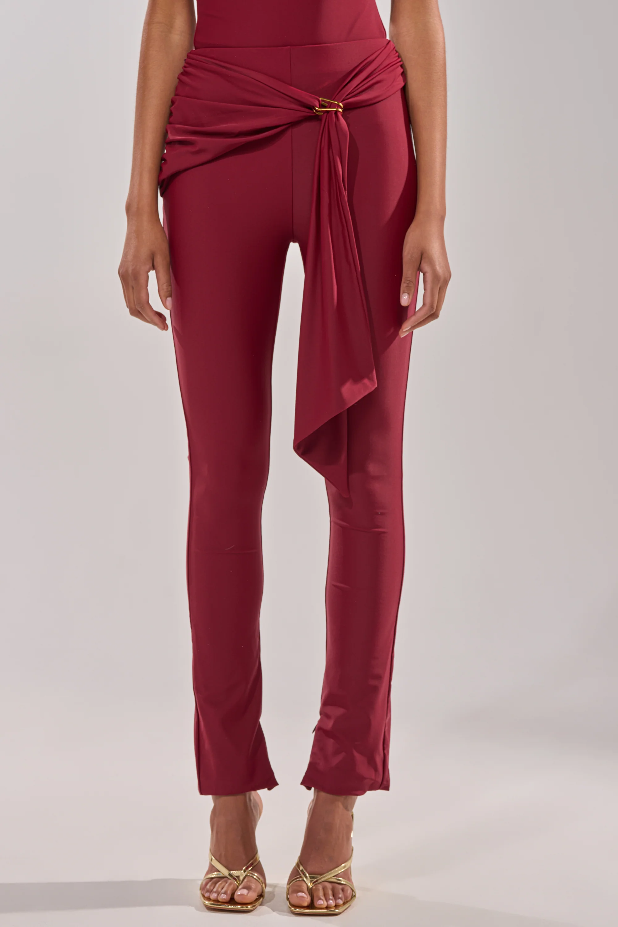 IZZY SEAMLESS LEGGING IN BURGUNDY - Image 3