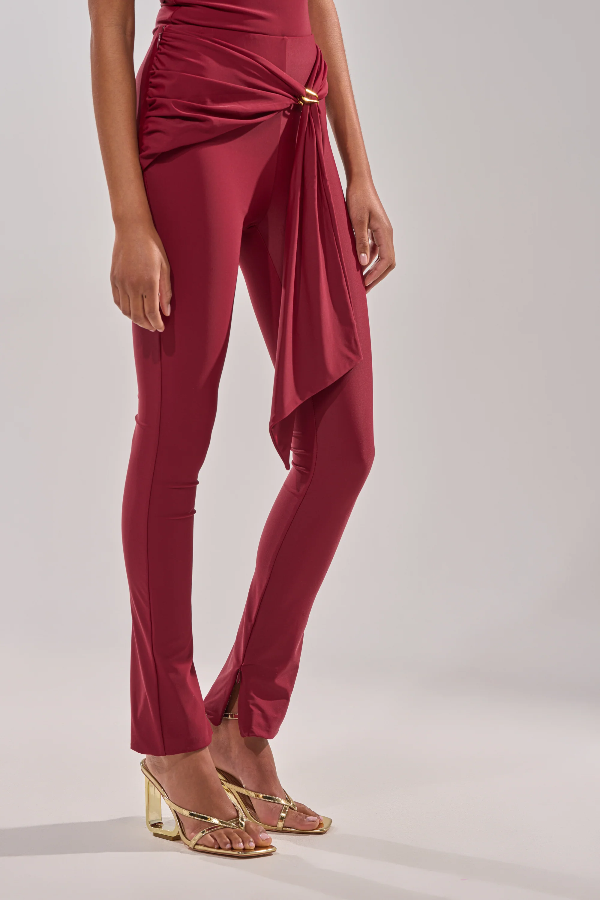 IZZY SEAMLESS LEGGING IN BURGUNDY - Image 5