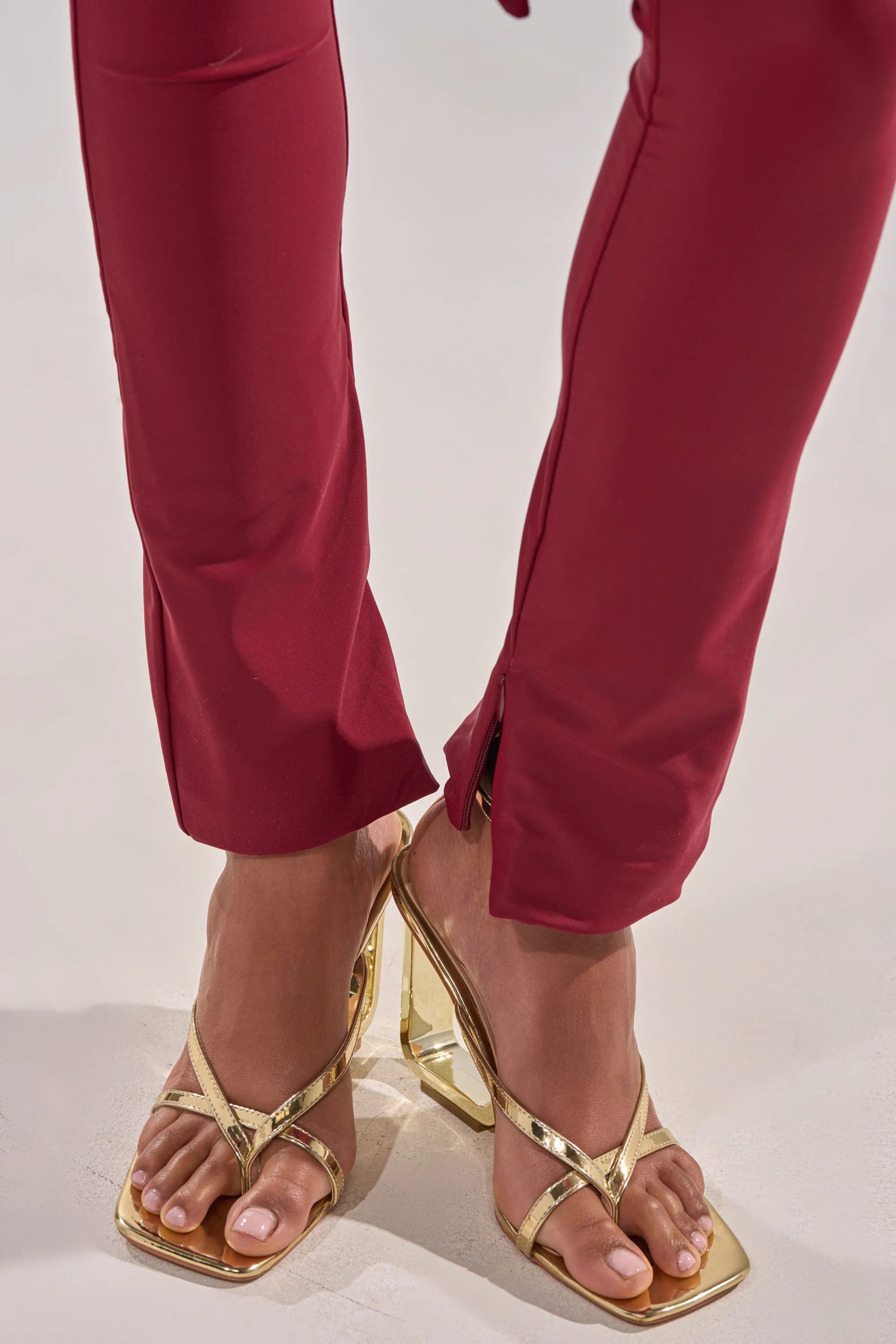 IZZY SEAMLESS LEGGING IN BURGUNDY - Image 9